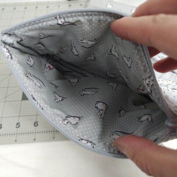 Vera Bradley Iconic Brush and Cosmetic Case Beary Merry Polar Bear NWT - Picture 8 of 9